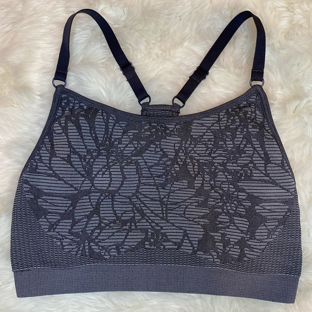 Fabletics Seamless Gray Sports Bra Size XS